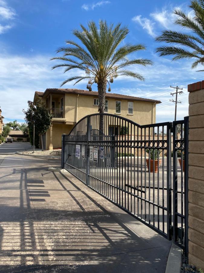 Olive Glen Los Angeles Exterior foto